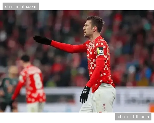 美因茨1-1勒沃库森，药厂最后时刻绝平球被VAR裁定越位无效