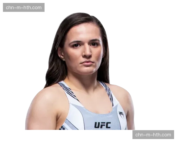 人物聚焦：新科女子蝇量级冠军“冷血”布兰奇菲尔德，讲述与抑郁症斗争的卫冕之路